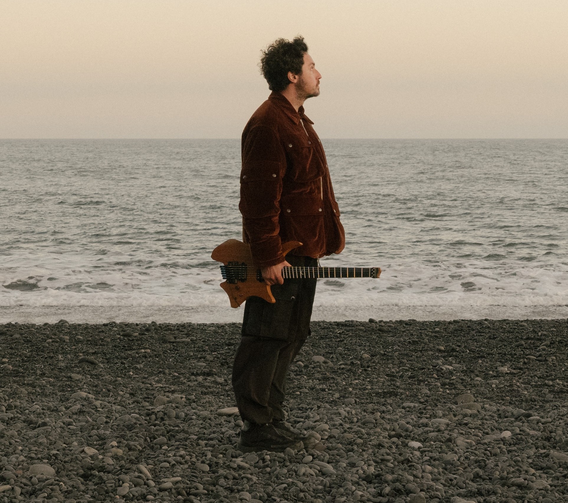 Australischer Prog-Gitarrist im Mai 2026 für vier Shows in Deutschland Special Guest: Sungazer Seit Beginn der 2010er ist Plini ein klassischer Bedroom Artist, der seine Musik selbst produziert und…