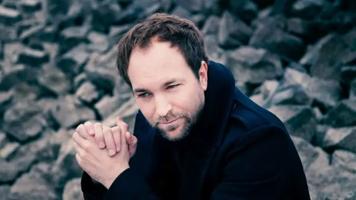 ProgrammClaude DebussySonate g-Moll für Violine und Klavier Béla BartókKontraste. Für Violine, Klarinette und Klavier, Sz 111 Jörg WidmannNachtstück Dmitrij SchostakowitschTrio für Klavier, Violine…