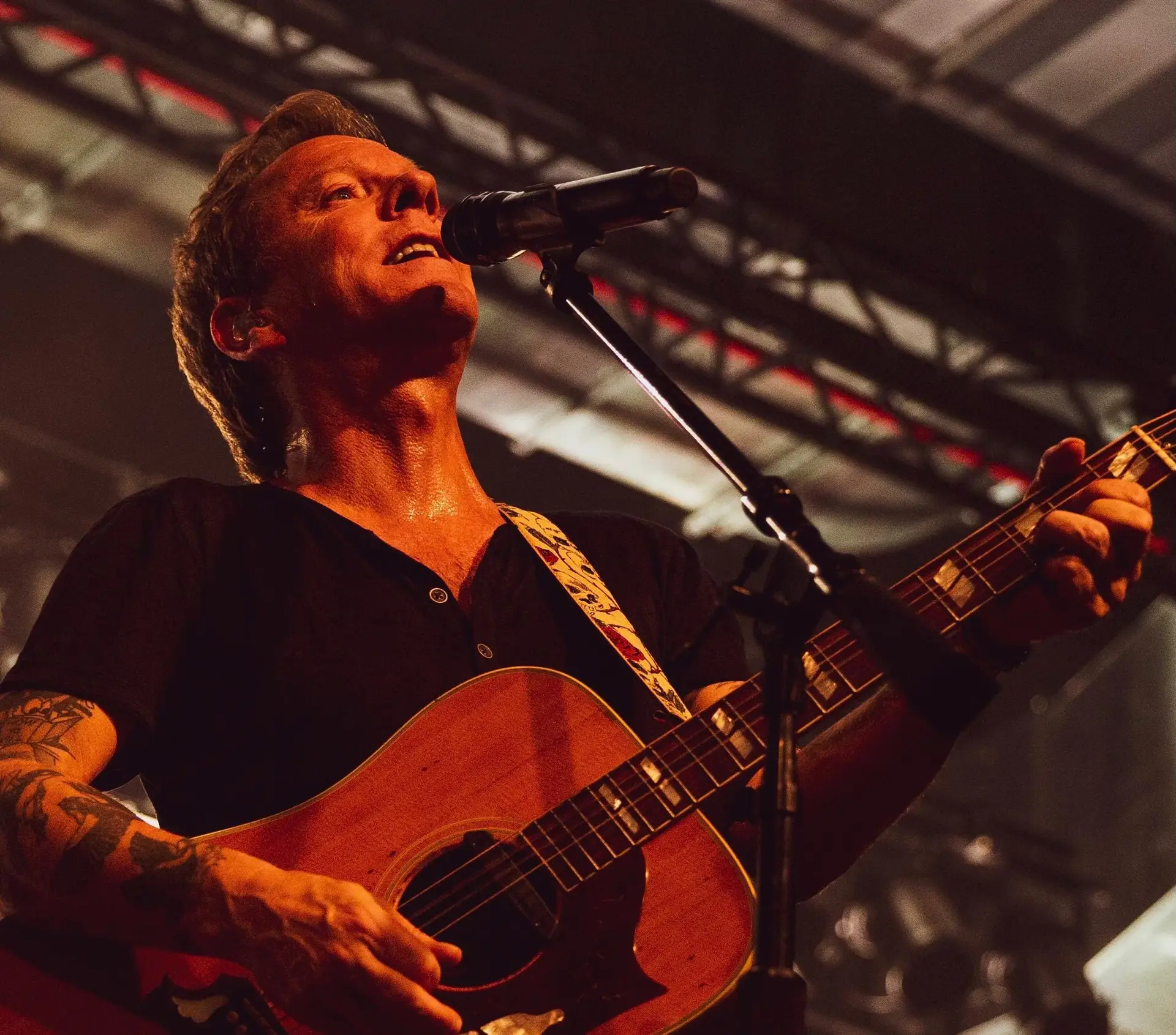 Die Veranstaltung wurde vom Kesselhaus ins Technikum verlegt. Kiefer Sutherland meldet sich 2026 mit neuer Musik und einer Europa-Tour zurück. Sein viertes Studioalbum Grey erscheint am 29. Mai 202…