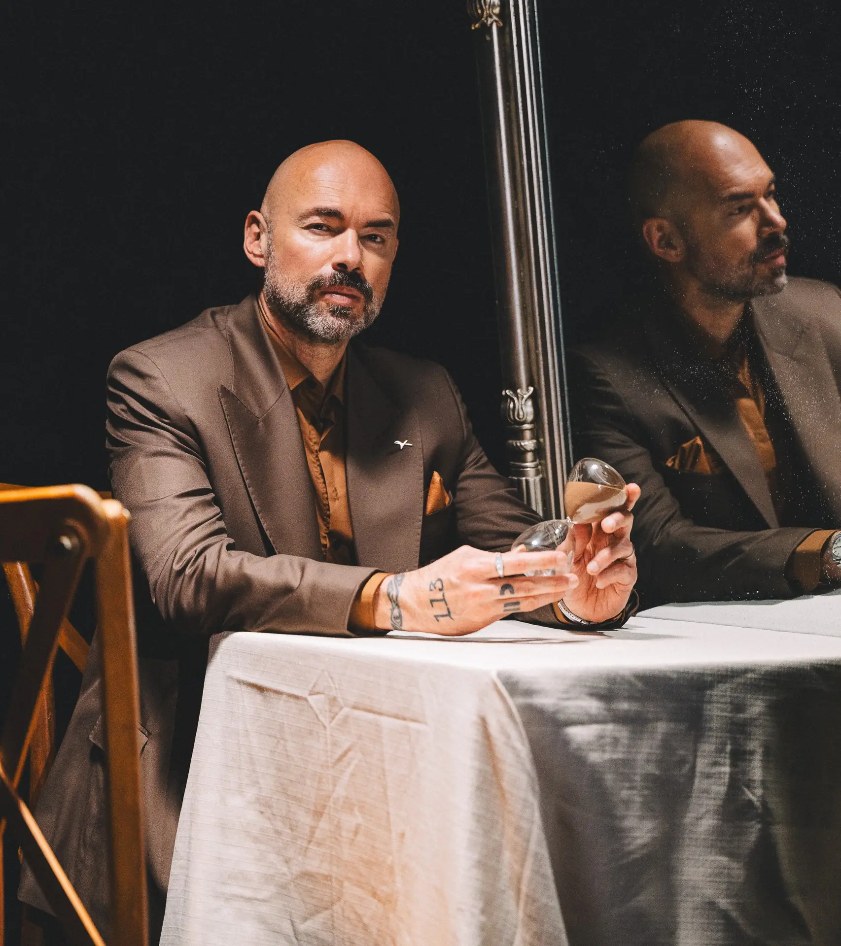 Der kolumbianische Singer-Songwriter Santiago Cruz kündigt seine „Sigo En Pie Tour 2026“ an. Im Rahmen dessen tritt er am 11. November 2026 im Technikum in München auf. Santiago Cruz zählt zu den b…