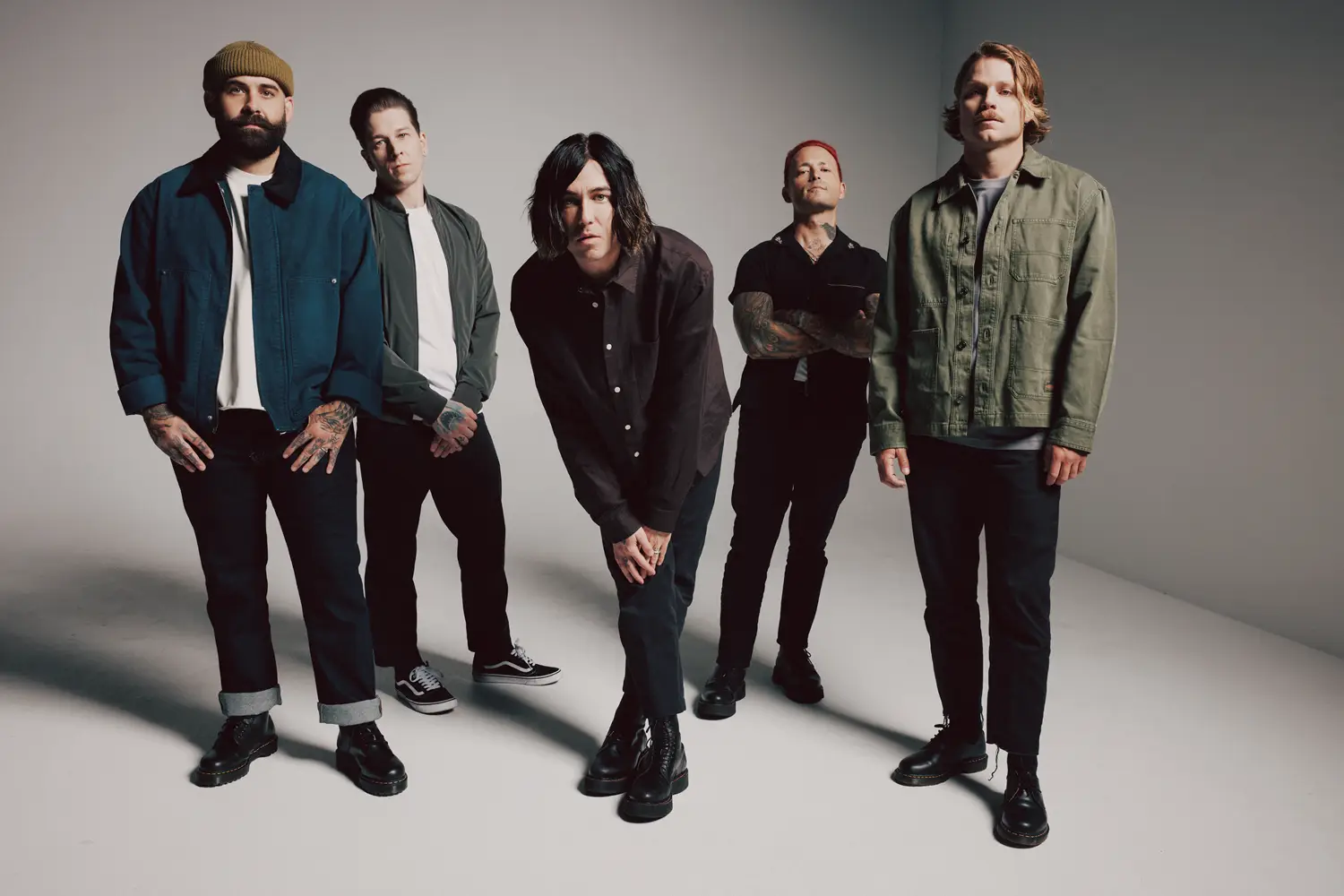 Sleeping With Sirens kommen 2027 nach München und bringen ihr neues Album An Ending in Itself live auf die Bühne. Seit über einem Jahrzehnt zählt die Band um Frontmann Kellin Quinn zu den bekanntes…